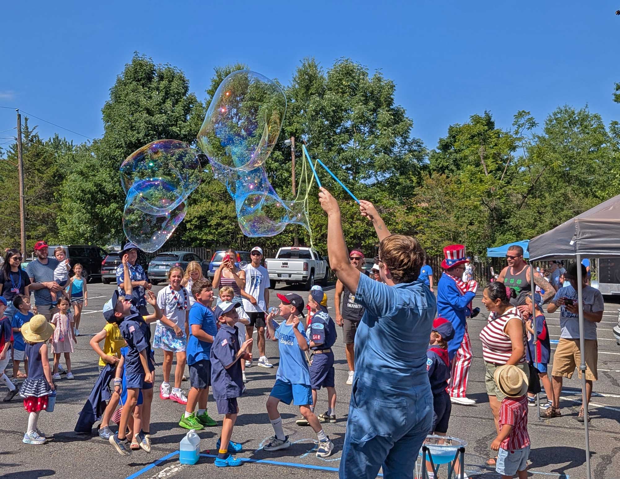 Spectacular bubbles
